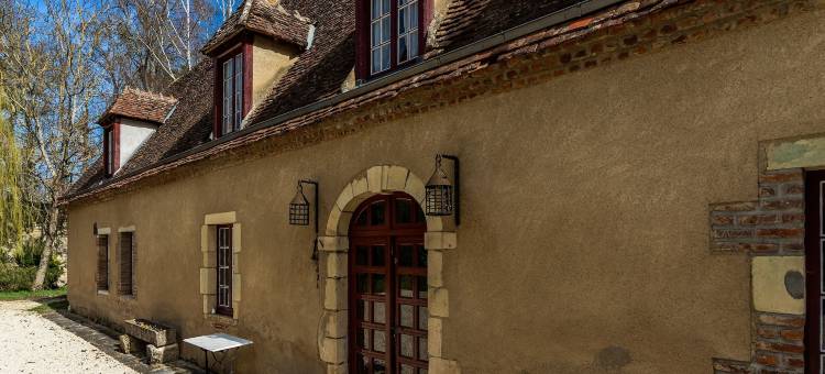 Beautiful Castle in Le Veurdre with Private Pool图片