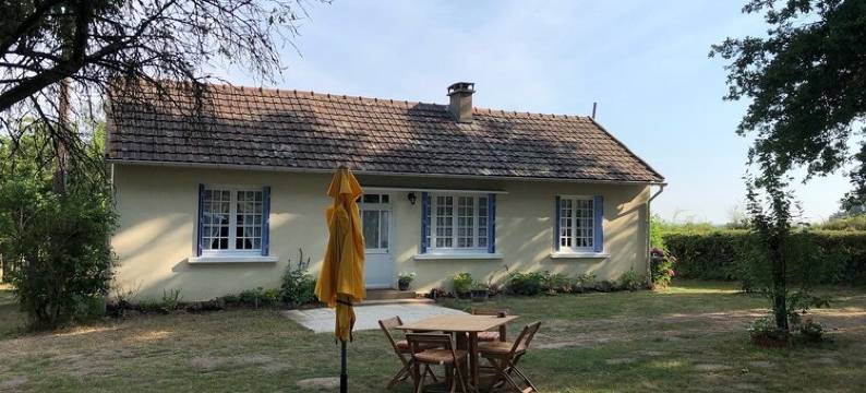 Cottage in France near Hiking Trails图片