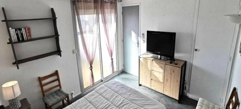 3 Rooms for 4 People图片