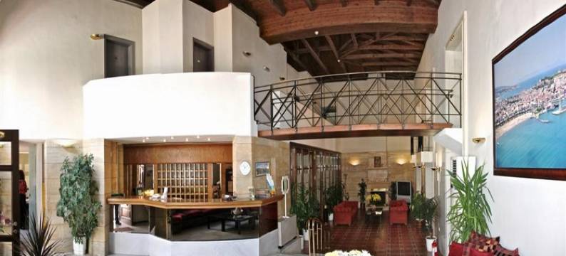 福尔泰扎酒店(Fortezza Hotel)图片