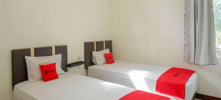 红多兹酒店@卡朗普洛索2号(RedDoorz at Karangploso 2)图片