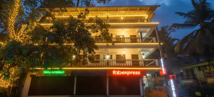 佩德内卡广场酒店(Via Pednekar Plaza)图片