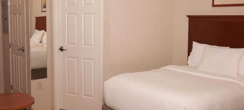 Candlewood Suites 洛根(Candlewood Suites LOGAN by IHG)图片