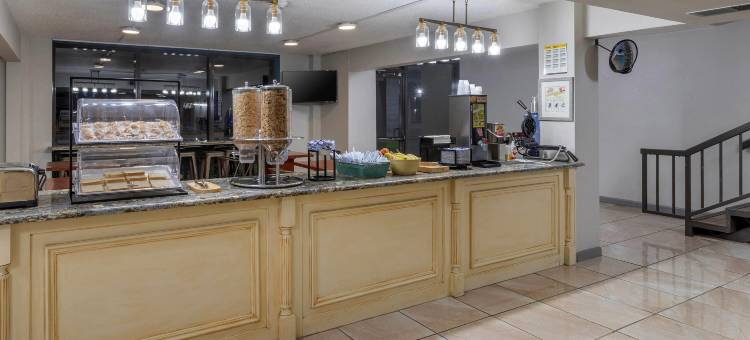 维多利亚东部骑士酒店(Days Inn by Wyndham Victoria TX East)图片