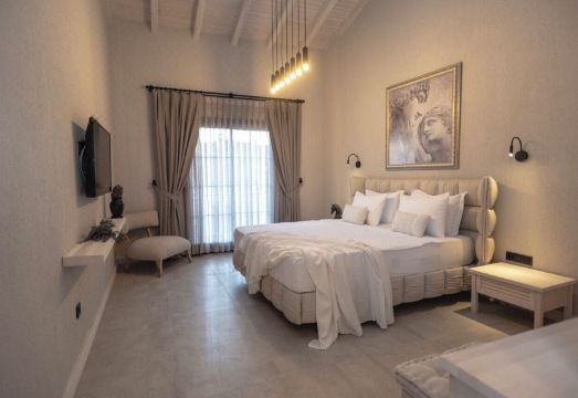 Ala Da Vinci Hotel Alacati Hotel Overview