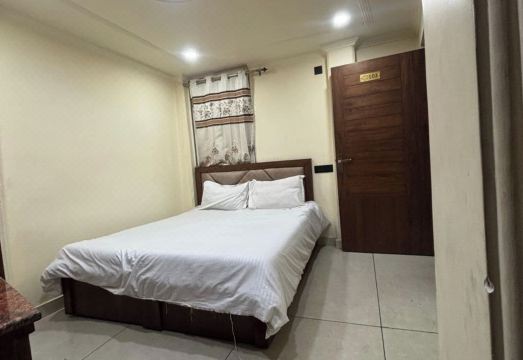 Hotel Jakhu Heights Hotel Overview