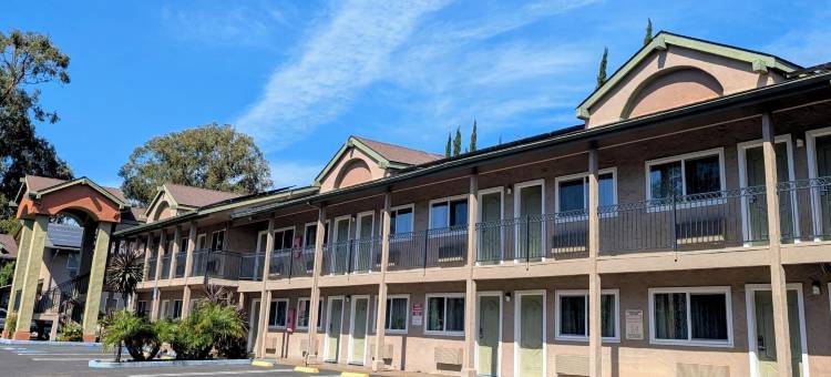 橄榄树旅馆及套房, 温德姆豪生(Olive Tree Inn & Suites, a Howard Johnson by Wyndham)图片