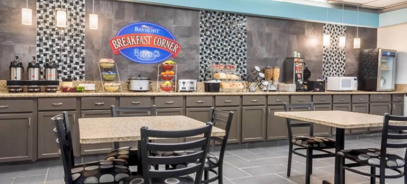 科科莫呗盟套房酒店(Baymont by Wyndham Kokomo)图片