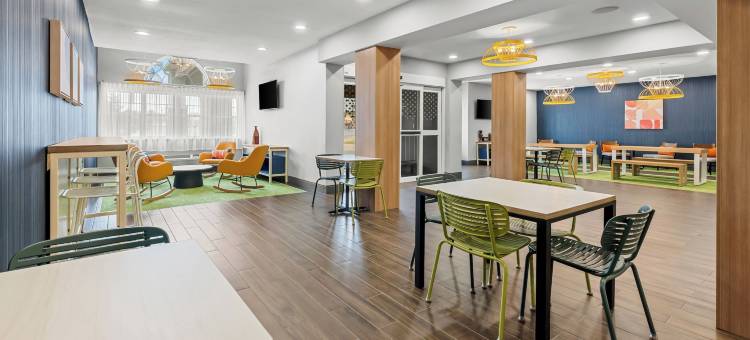 斯蒂尔沃特温德姆麦客达套房酒店(Microtel Inn & Suites by Wyndham Stillwater)图片
