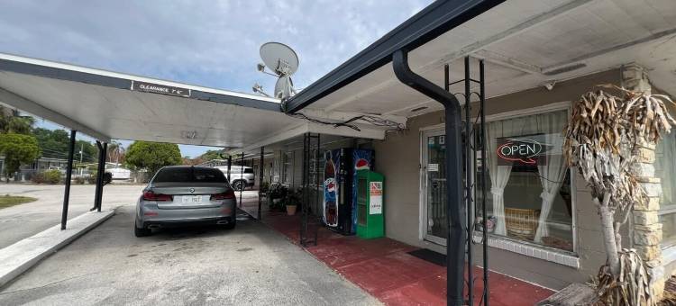 佛罗里达花园汽车旅馆温特黑文靠近乐高乐园(Florida Garden Motel Winter Haven Near LEGOLAND)图片