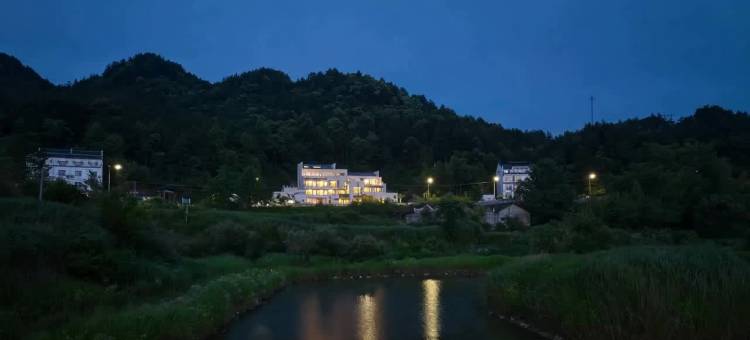 栖山瞰月民宿图片