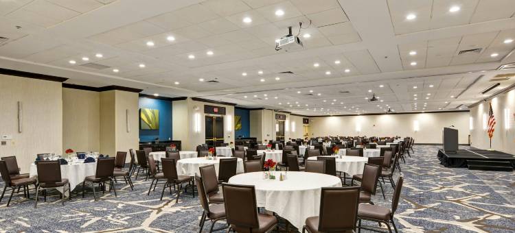 奥兰多市中心希尔顿安泊酒店(Embassy Suites by Hilton Orlando Downtown)图片