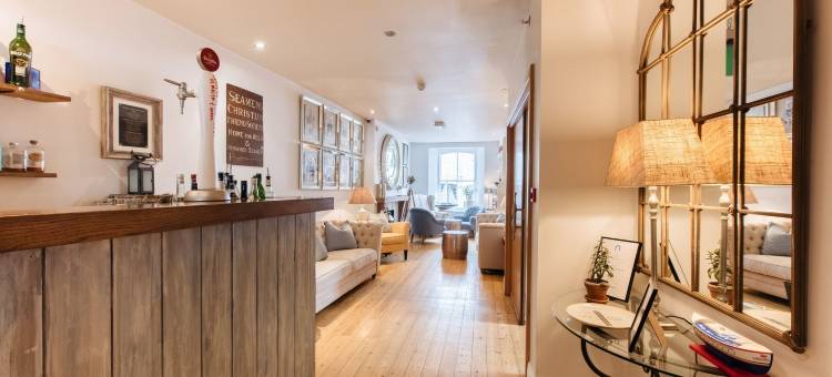 老码头房子酒店(The Old Quay House Hotel)图片