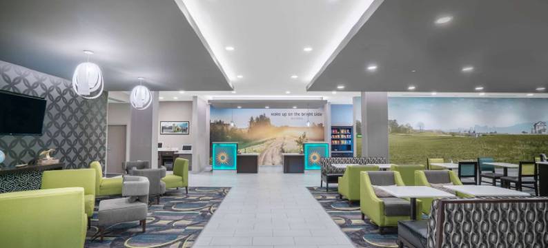 西孟斐斯拉昆塔温德姆套房酒店(La Quinta Inn & Suites by Wyndham West Memphis)图片