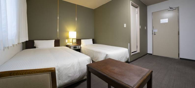 名和广场酒店(Nawa Plaza Hotel)图片