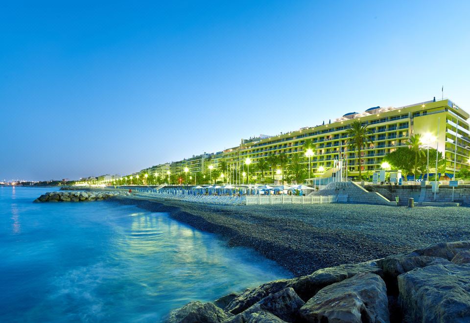 Radisson Blu Hotel, NiceHotel Overview