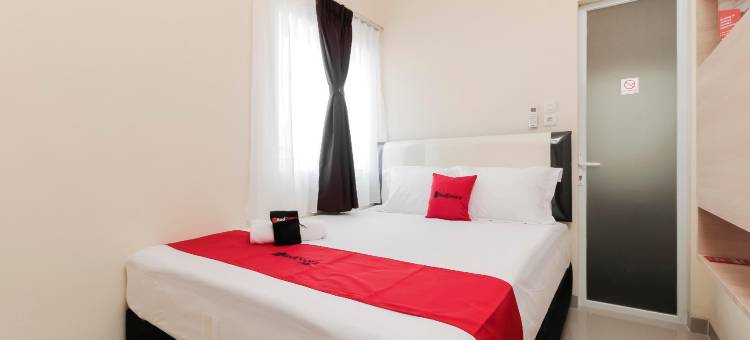 红门酒店-近苏加诺哈达国际机场(RedDoorz Near Soekarno Hatta Airport)图片