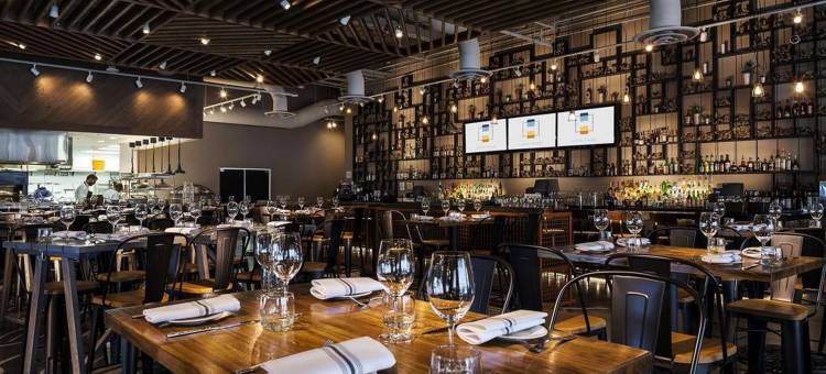 希尔顿格调精选酒店 - 惠特尼峰酒店，里诺(Whitney Peak Hotel Reno, Tapestry Collection by Hilton)图片