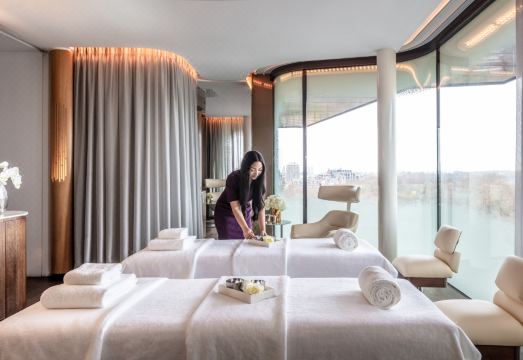 Four Seasons Hotel London at Park Lane Hotel Overview