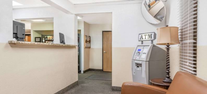 蒙哥马利温德姆速8酒店(Super 8 by Wyndham Montgomery Maybrook)图片