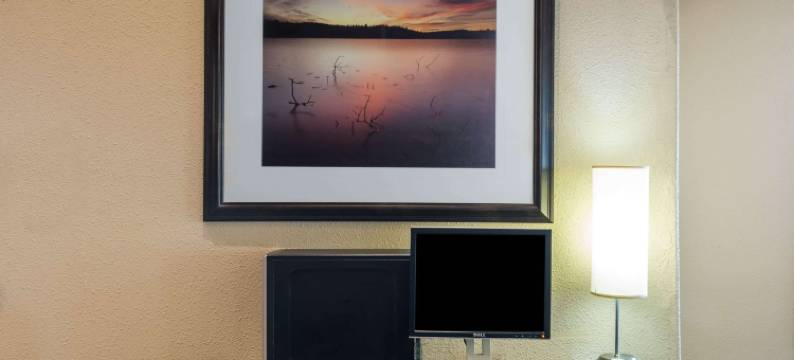 温莎速8酒店(Super 8 by Wyndham Windsor NS)图片