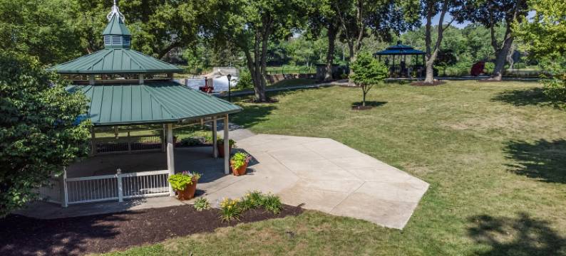 芝加哥-北奥罗拉内珀维尔霍姆汤公寓及会议中心(Red Roof Inn & Conference Center Chicago – Aurora/ Fox Valley)图片