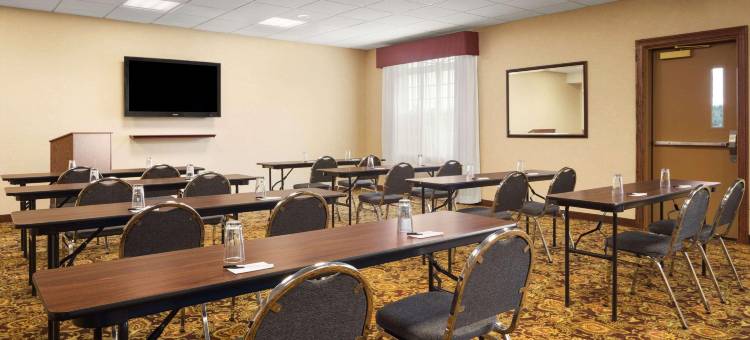 博林格林乡村旅馆&套房(Country Inn & Suites by Radisson, Bowling Green, KY)图片