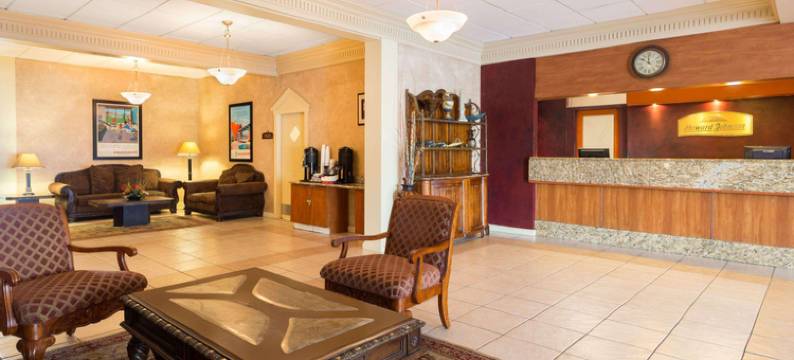 莱克兰豪生酒店(Howard Johnson by Wyndham Lakeland)图片