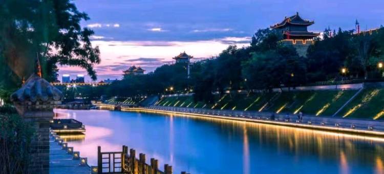半个城民宿(钟鼓楼西大街店)图片
