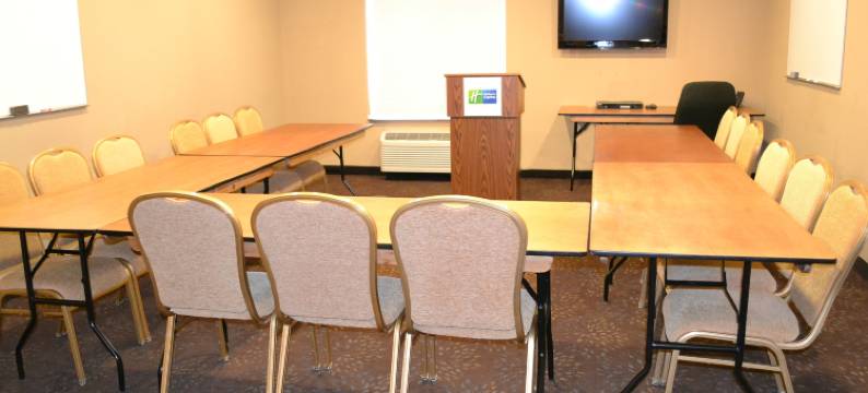 智选假日套房酒店诺斯伍德(Holiday Inn Express & Suites NORTHWOOD by IHG)图片