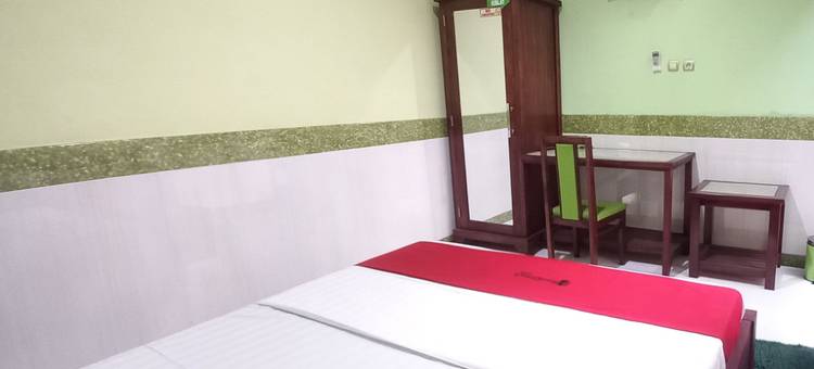 红门酒店-沙利亚靠近绕道克里安(RedDoorz Syariah Near Bypass Krian)图片