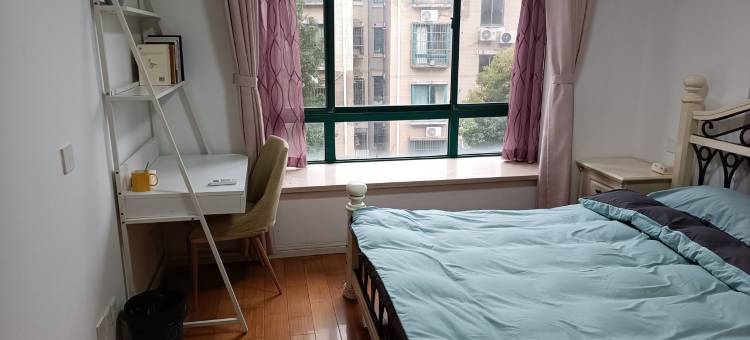书香门第1民宿(杨南路分店)图片