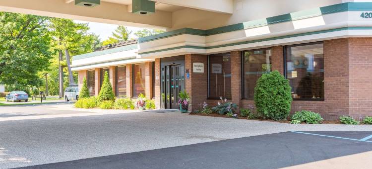 特拉弗斯城丽怡酒店(Country Inn & Suites by Radisson, Traverse City, MI)图片