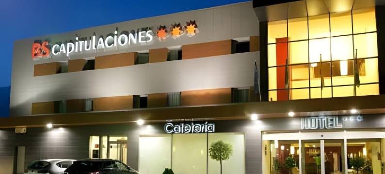 BS卡皮图拉西奥斯酒店(BS Capitulaciones)图片