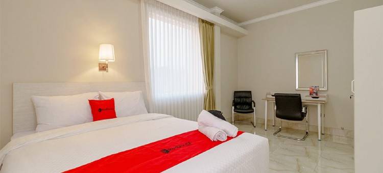 红多兹酒店-近塔曼马卡帕拉瓦恩希库特拉(RedDoorz Near Taman Makam Pahlawan Cikutra)图片