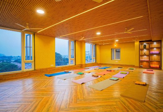 Hotel Nirvana Bliss, Behind Parmarth NiketanHotel Overview