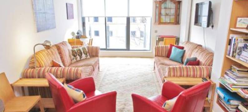 超好克拉肯维尔之家公寓(Elegant Clerkenwell Apartment with Balcony and Lift Near Barbican)图片