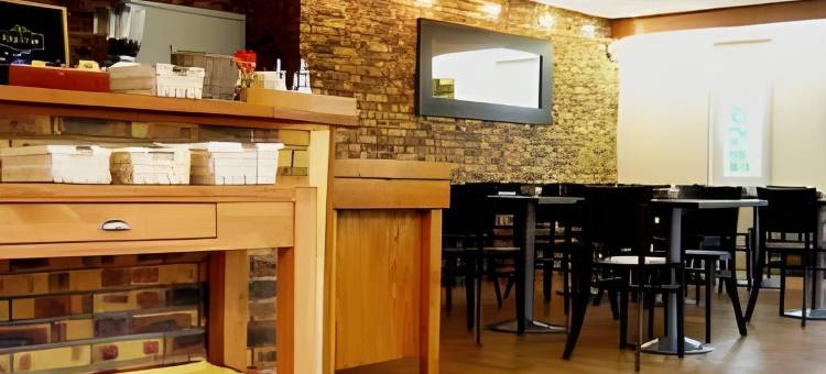 普莱森斯布里特酒店(Brit Hotel Plaisance A9/A61)图片