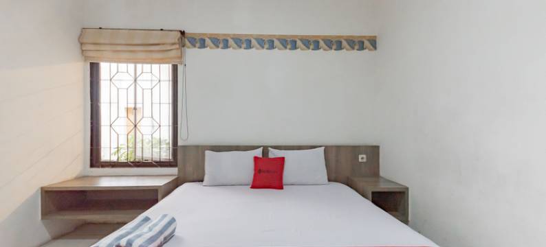 阿伦柯塔苏卡布米附近瑞德多兹酒店(RedDoorz Near Taman Kota Lapang Merdeka Sukabumi)图片