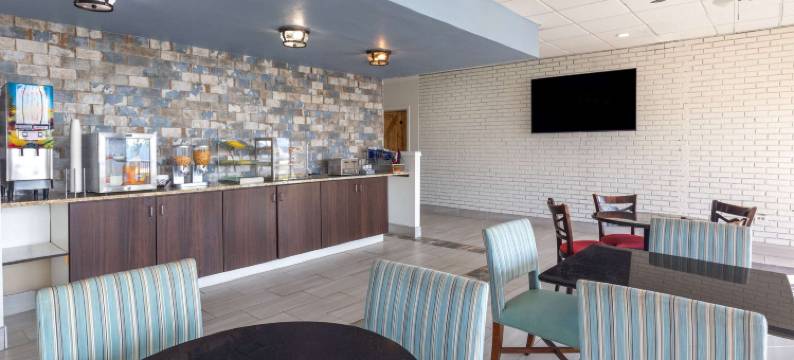 阿拉巴马河滨温德姆速 8 酒店(Super 8 by Wyndham Riverside Al)图片