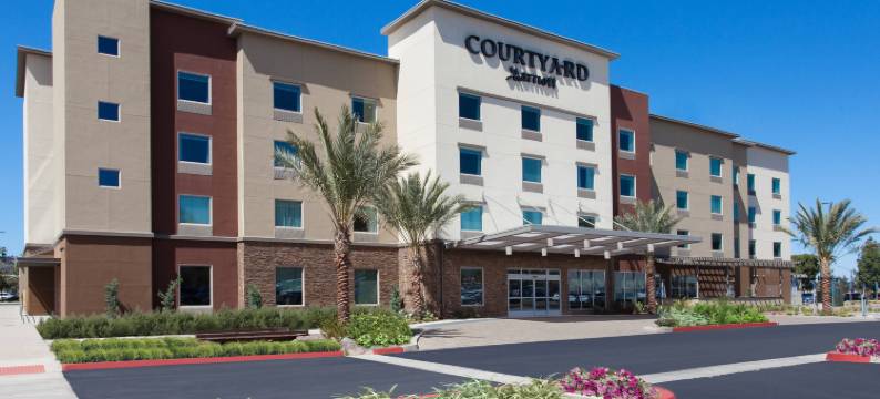 圣地亚哥埃尔卡洪万豪万怡酒店(Courtyard San Diego El Cajon)图片