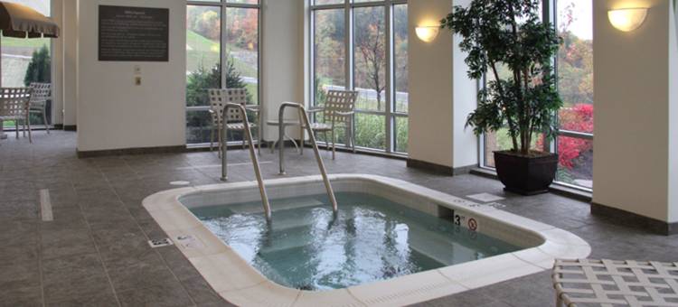 匹兹堡-梅多兰兹希尔顿欢朋酒店(Hampton Inn & Suites Pittsburgh-Meadow Lands)图片