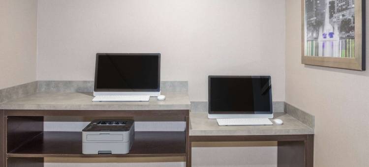 奥兰多环球影城拉昆塔温德姆套房酒店(La Quinta Inn & Suites by Wyndham Orlando Universal Area)图片