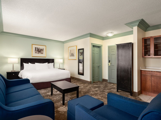 耶洛奈夫新星旅店