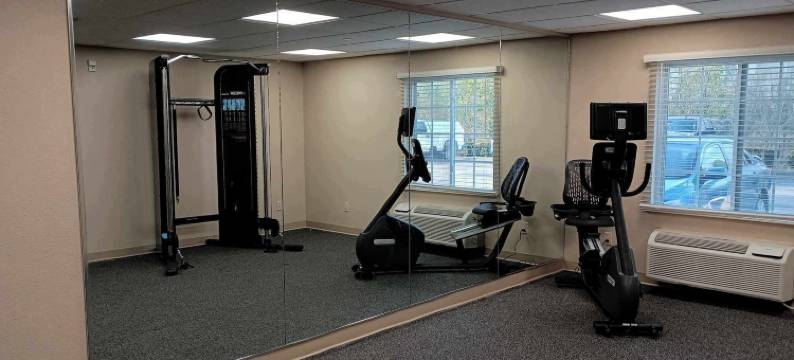 克拉克斯维尔伍德斯普林路易斯维尔酒店(WoodSpring Suites Louisville Clarksville)图片