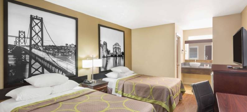 马丁内斯速8酒店(Super 8 by Wyndham Martinez)图片