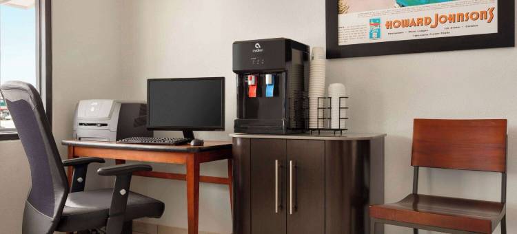 哈利森温德姆豪生酒店(Howard Johnson by Wyndham Harrisonburg)图片