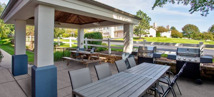 Candlewood Suites 肯诺辖(Candlewood Suites Kenosha)图片