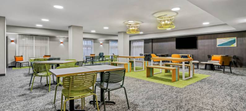 梅里尔维尔希尔顿Spark酒店(Spark by Hilton Merrillville)图片