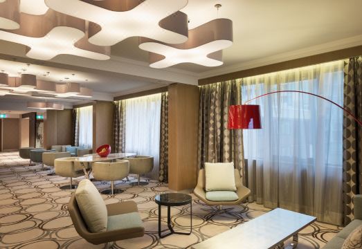 Pullman Melbourne Albert Park Hotel Overview